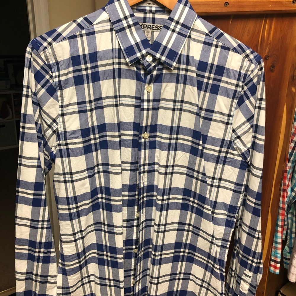 Express men’s Fitted Medium button down